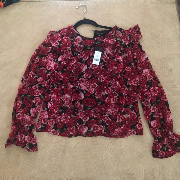 Dynamite floral top NWT - Picture 2 of 3
